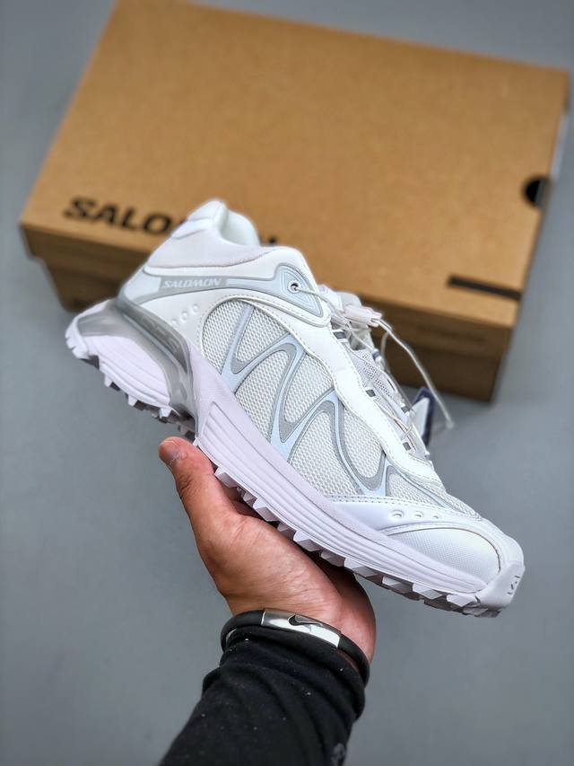 Salomon萨洛蒙 Xt-Whisper 时尚 舒适減震防滑耐磨 低帮跑步鞋鞋面采用Sensifit贴合技术 全方位贴合包裹脚型 鞋跟部鞋底牵引设计 提供强大