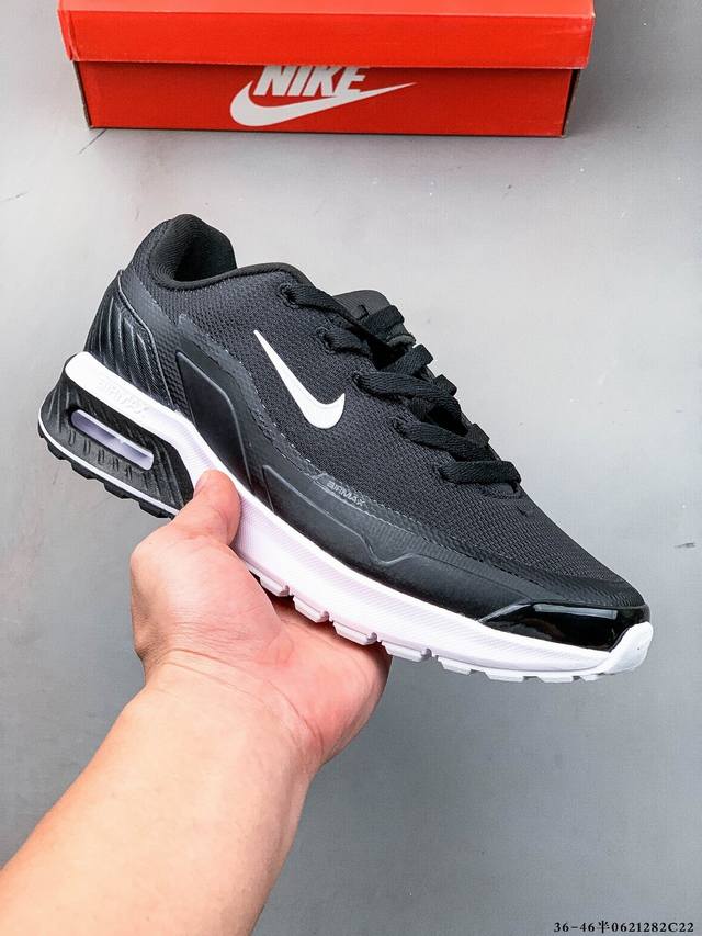 Nike Air Max Bia 新款缓震运动跑鞋 核心亮点在于其八腔气垫结构 根据不同部位设定的气压值专为行走设计 提供卓越的舒适感 鞋面的设计让人联想到上世