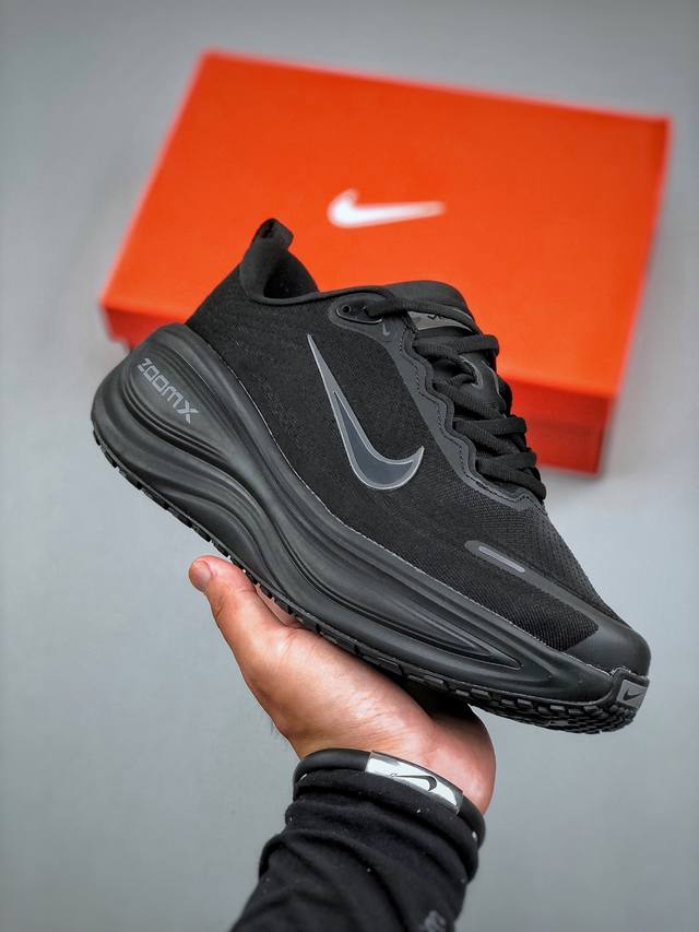 Nike Vomero Plus轻盈跑鞋 舒适百搭防滑耐磨 低帮 休闲跑步鞋男女同款货号：Hv8150 003 尺码：40-45