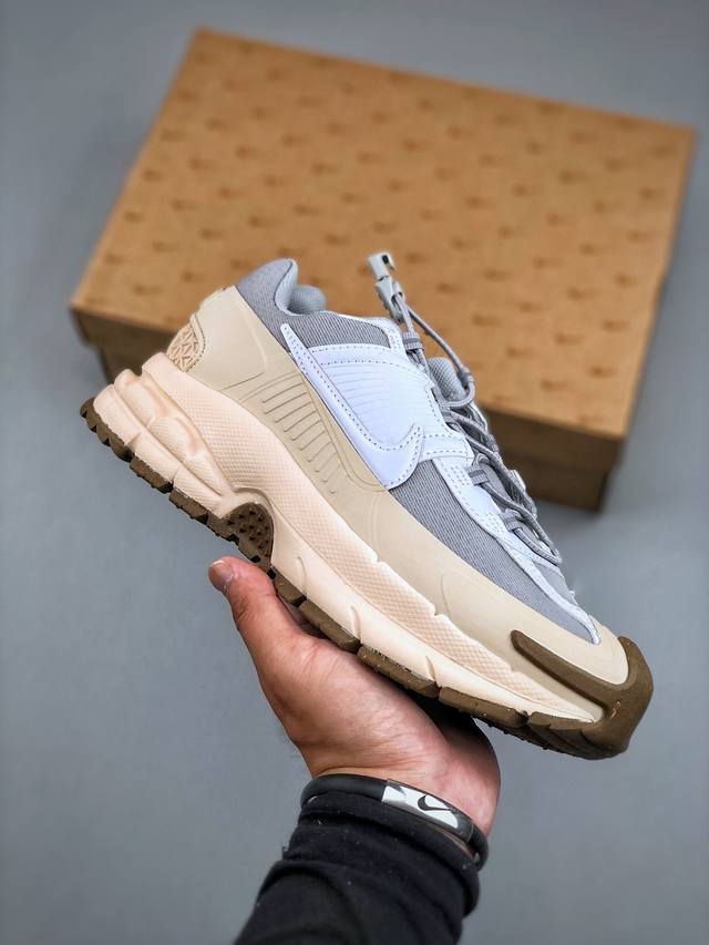 Nike Zoom Vomero Roam 马拉松复古五代休闲厚底增高运动慢跑老爹鞋 尺码：36-45 半