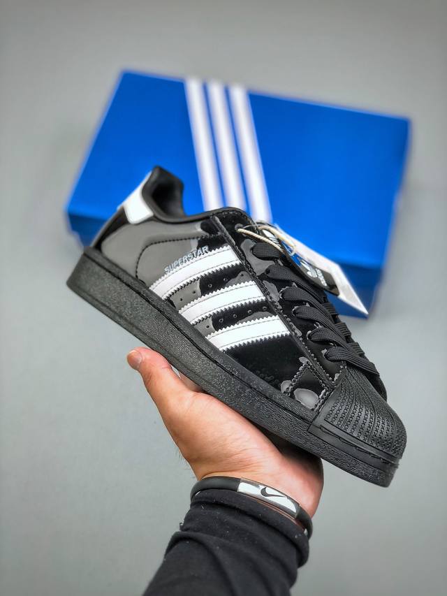 Adidas Originals Superstar贝壳头系列 阿迪达斯 三叶草低帮经典百搭休闲运动板鞋货号:Jh7756 尺码:35.5 36 36.5 37