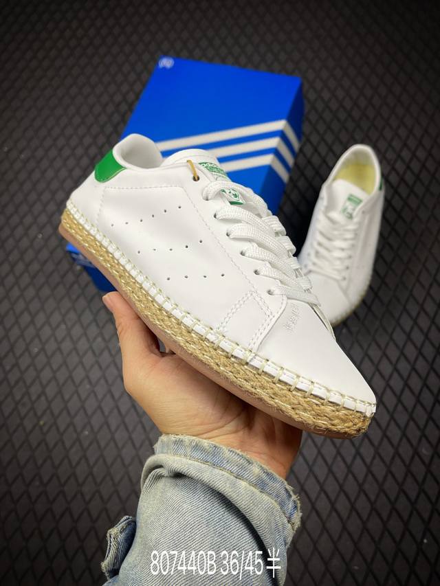 B 公司级Clot X Adidas Originals Gazelle By Ec 舒适百搭 防滑耐磨 低帮 板鞋 货号:Jr0555 尺码:36 36.5