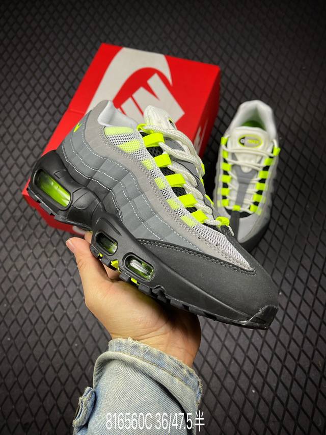 C Nike Air Max 95 复古减震气垫跑鞋 经典重温 外单专供大厂出品 品质稳定 鞋款设计灵感源于人体构造 中底设计基于人体的脊柱构造 是整体设计的核