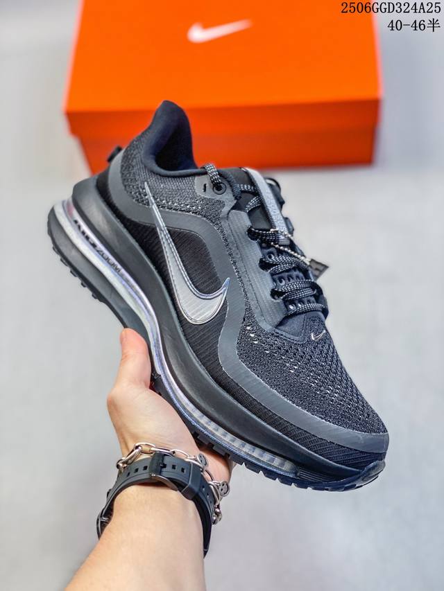 公司级Nike Air Zoom Pegasus Premium 耐克 新款气垫缓震休闲跑步鞋 Pegasus Premium 搭载了 Nike 最先进的三重技