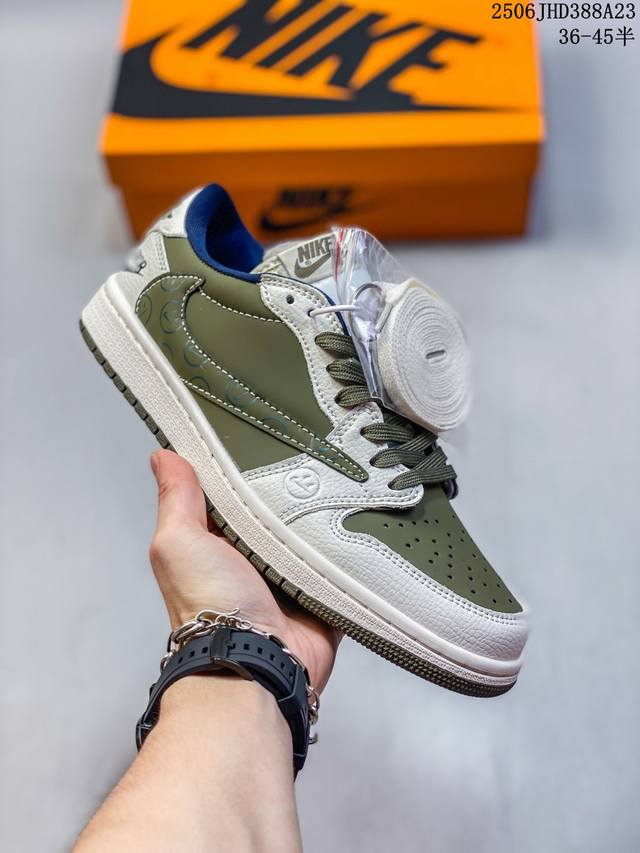 公司级Aj1倒勾Travis Scott X Air Jordan 1 ” Reverse Mocha “ Aj1乔1 Ts 闪电 倒勾 低帮文化篮球鞋 鞋面切
