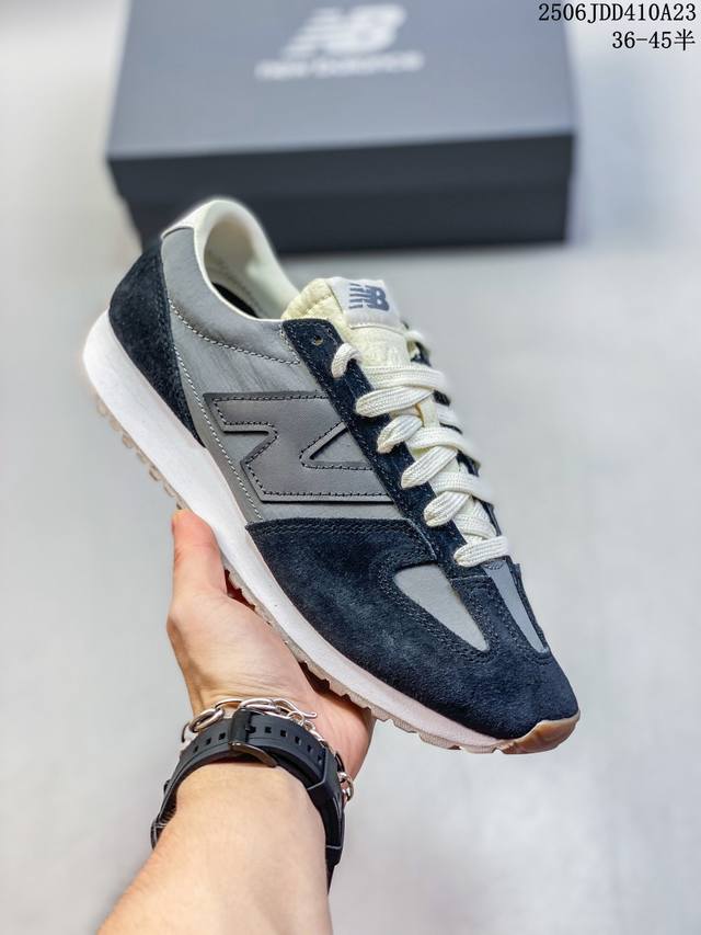New Balance Nb471 充正品质 黑灰 经典复古时髦 休闲跑步鞋 完美平衡了复古腔调与现代舒适 这双承载着时空对话的跑鞋 正在用毫米级的细节革新 书
