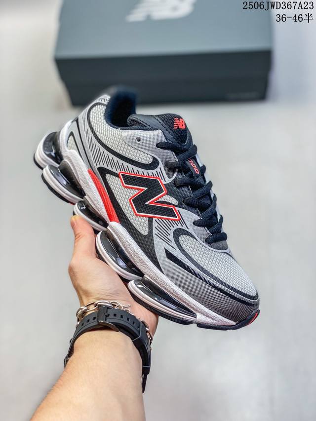 New Balance Nb 0舒适百搭防滑耐磨 低帮 休闲跑步鞋男女同款， 0款通过无缝流线型鞋面轮廓无疑偏向于前者，通过现代结构实现标志性的分层外观。然而，