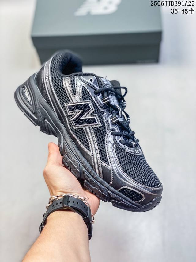 New Balance Mr740 Nb新百伦系列复古老爹风休闲运动慢跑鞋。采用轻质牛剖革拼接透气网眼衬垫织物鞋面材质 T-Beam大底提供足步弓支撑 保持步态