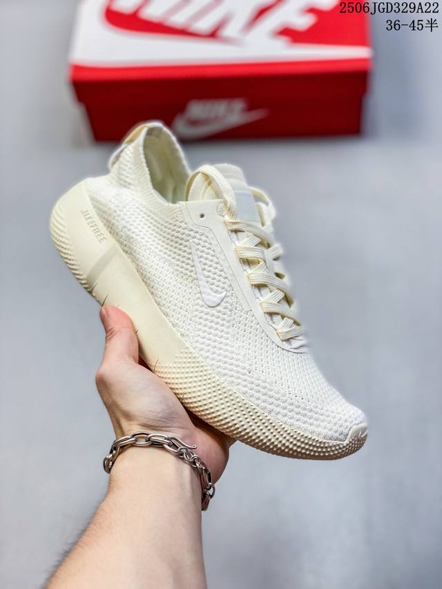 Nike 耐克 升级原楦原纸版开发，原装透气牛津防水面料，工程纹路赤足体验，透气足弓网眼舒服就完事了，耐克Nike Free Rn 5.0 2025 赤足系列超