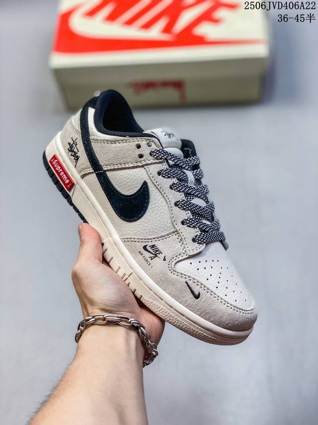 海外爆款限量发售！公司级 Nike Sb Dunk Low“Supremex斯图西三方联名 米白黑勾” 周年高端定制 低帮休闲板鞋 定制鞋盒 大厂纯原品质出货