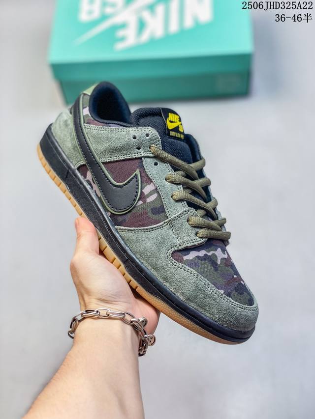 真标带半码 耐克Nike Sb Dunk Low Sb 系列扣篮系列复古低帮休闲运动滑板板鞋。采用脚感柔软舒适Zoomair气垫，有效吸 收滑板等极限运动在落地
