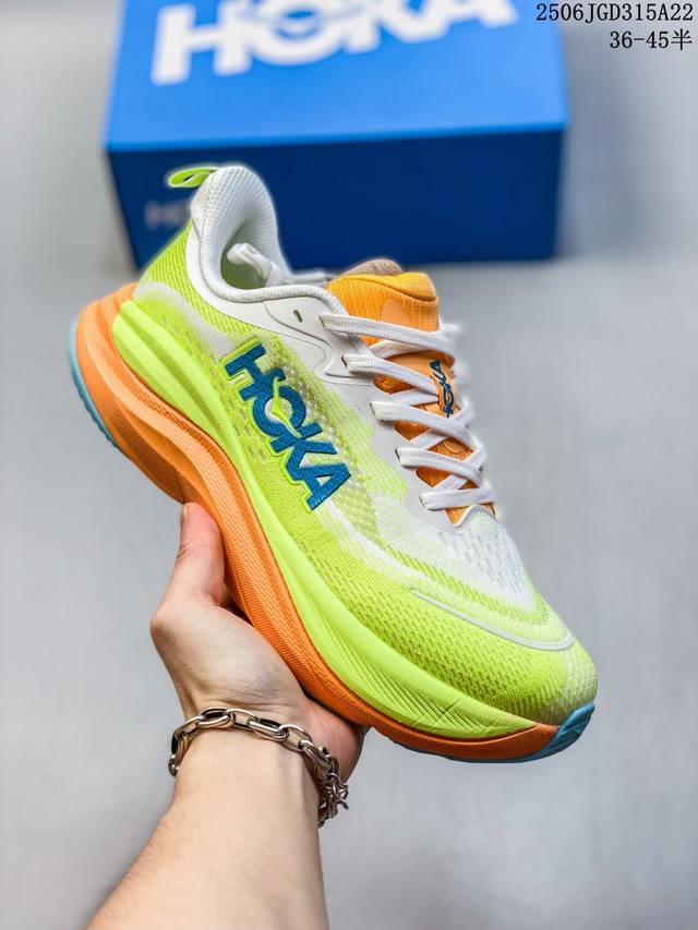 霍卡Hoka One One U Bondi B3Ls 低帮专业越野跑步鞋 实拍首发 相比常规跑鞋 Hoka One One特别研发使用性能独特的几何形跑鞋中底