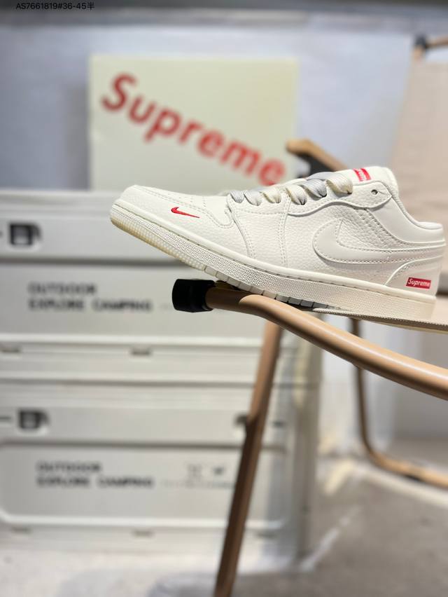 公司级头层皮Supreme X 乔丹Air Jordan 1 Low Aj1低帮系列篮球鞋 官方同步配色 原装级产物 #拒绝公底 立体鞋型 细节完美 高清洁度X