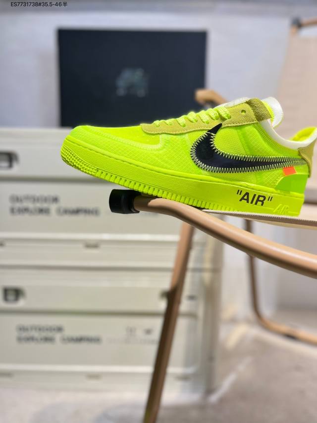 618福利特价耐克 Nike Air Force 1 '07空军一号 百搭休闲运动板鞋。柔软、弹性十足的缓震性能和出色的中底设计，横跨复古与现代的外型结合，造就