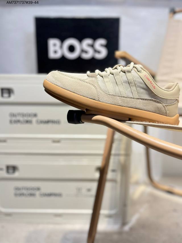 Boss 雨果博斯 钢印版本新款德国高端品牌专柜同步新款、以奢华高端设计出货 鞋面采用原版进口哪怕纳帕小牛皮配滴胶而成 原版 舒适版型Cn8608 Am7371