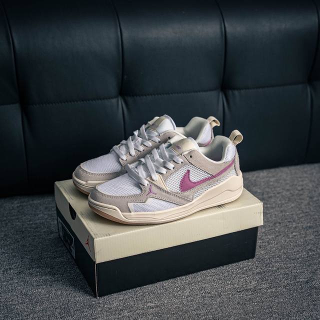 核心私 Nike耐克男女鞋Wmns Jordan Cmft Era运动训练篮球鞋 货号：Ho0506 105 尺码：36 37 38 39 40 41 42 4