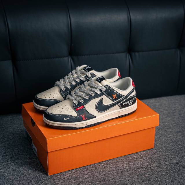 核心私 Nike Dunk 全套原楦原模倾力打造完美版型 独家原厂航空铝磨具打磨大底 鞋头坡度极致还原 无解鞋型 原盒原配 圈内天花板工艺 原厂冲刀 超高清洁度