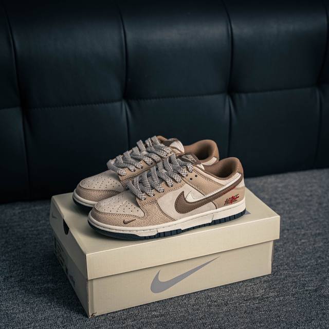 核心私 Nike Dunk 全套原楦原模倾力打造完美版型 独家原厂航空铝磨具打磨大底 鞋头坡度极致还原 无解鞋型 原盒原配 圈内天花板工艺 原厂冲刀 超高清洁度