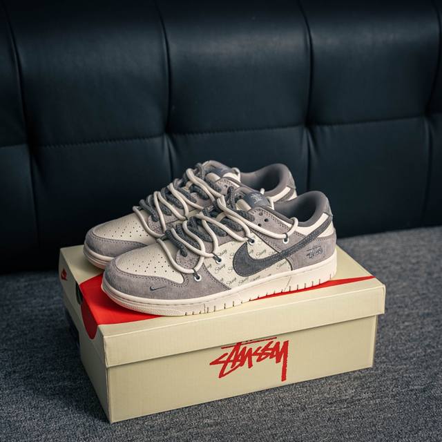 核心私 Nike Dunk 全套原楦原模倾力打造完美版型 独家原厂航空铝磨具打磨大底 鞋头坡度极致还原 无解鞋型 原盒原配 圈内天花板工艺 原厂冲刀 超高清洁度