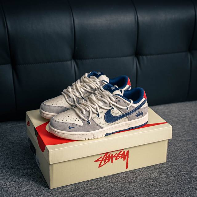 核心私 Nike Dunk 全套原楦原模倾力打造完美版型 独家原厂航空铝磨具打磨大底 鞋头坡度极致还原 无解鞋型 原盒原配 圈内天花板工艺 原厂冲刀 超高清洁度