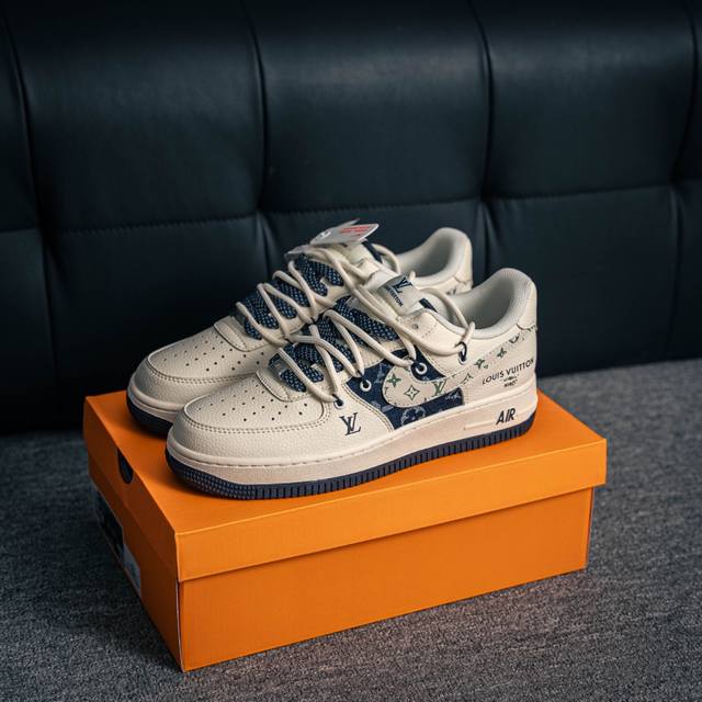 核心私 Air Force 1 原装级别 原楦头原纸板 打造纯正空军版型专注外贸渠道 全掌内置蜂窝气垫 原盒配件 原厂中底钢印、拉帮完美 货号：Dm6868 0