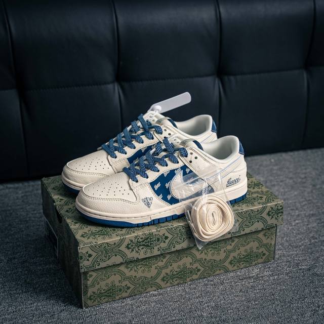 核心私 Nike Dunk 全套原楦原模倾力打造完美版型 独家原厂航空铝磨具打磨大底 鞋头坡度极致还原 无解鞋型 原盒原配 圈内天花板工艺 原厂冲刀 超高清洁度