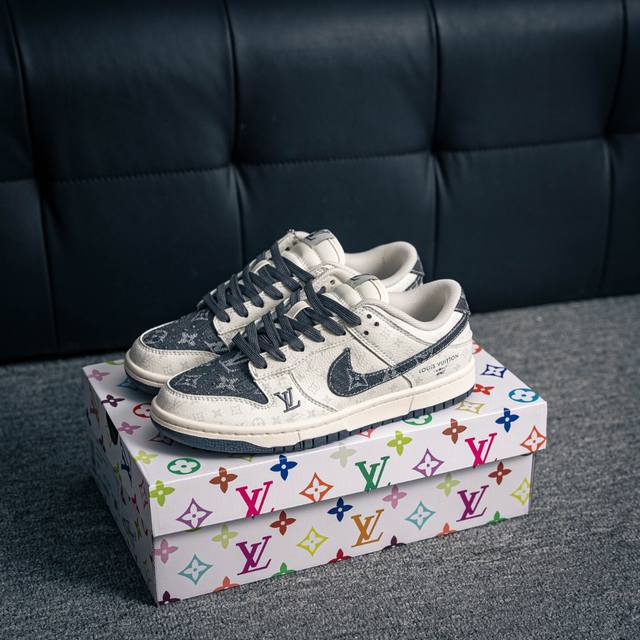 核心私 Nike Dunk 全套原楦原模倾力打造完美版型 独家原厂航空铝磨具打磨大底 鞋头坡度极致还原 无解鞋型 原盒原配 圈内天花板工艺 原厂冲刀 超高清洁度