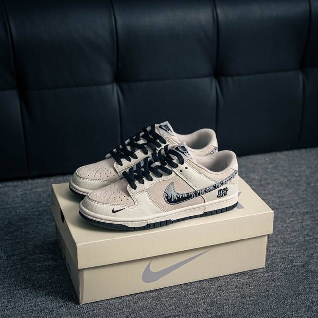 核心私 Nike Dunk 全套原楦原模倾力打造完美版型 独家原厂航空铝磨具打磨大底 鞋头坡度极致还原 无解鞋型 原盒原配 圈内天花板工艺 原厂冲刀 超高清洁度