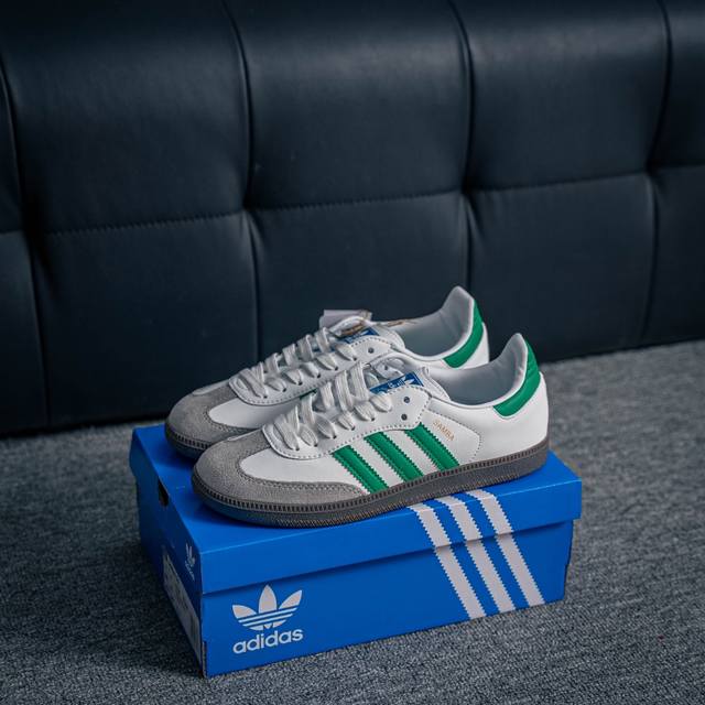 核心私 Adidas Samba Og 桑巴舞街头系列德训运动板鞋 采用固色翻毛皮组合牛剖革鞋面材质 外置正确3层组合围条加厚烟胶橡胶大底 货号：Ig1024