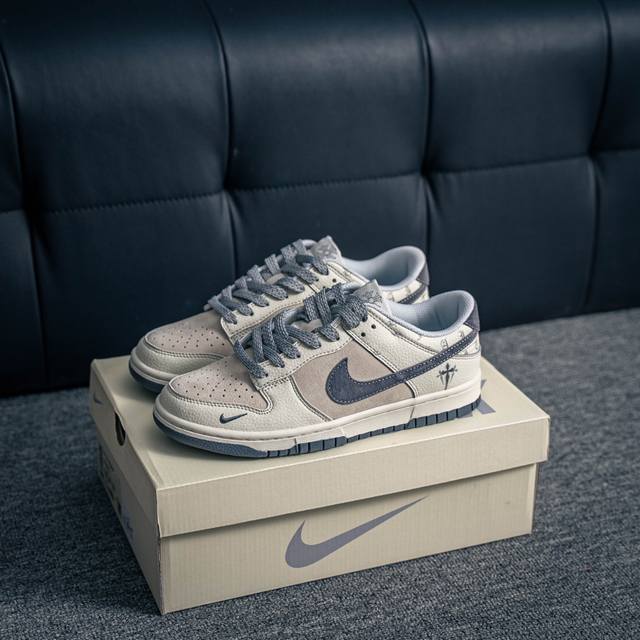 核心私 Nike Dunk 全套原楦原模倾力打造完美版型 独家原厂航空铝磨具打磨大底 鞋头坡度极致还原 无解鞋型 原盒原配 圈内天花板工艺 原厂冲刀 超高清洁度