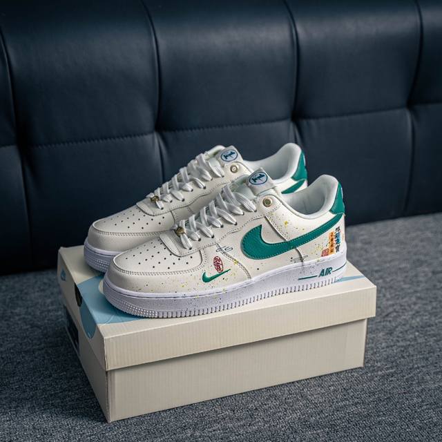 核心私 Air Force 1 原装级别 原楦头原纸板 打造纯正空军版型专注外贸渠道 全掌内置蜂窝气垫 原盒配件 原厂中底钢印、拉帮完美 货号：Dq7582 1