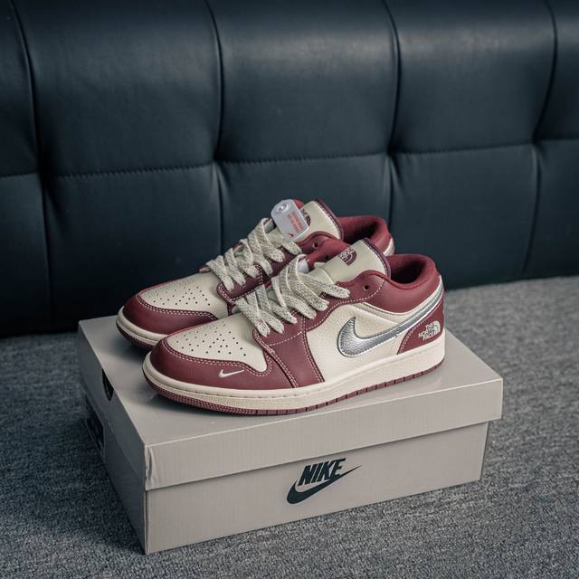 核心私 Air Jordan 1 乔丹篮球鞋男女运动鞋潮流板鞋 货号：Xx242 22 尺码：36 37 37.5 38 38.5 39 40 40.5 41
