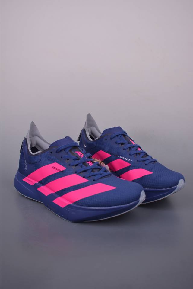 Adidas Adizero Pro Evo 4 M 全掌碳板 阿迪超轻透气缓震跑鞋 整体外观造型与Adizero Adios Pro Evo 1非常相似 中底