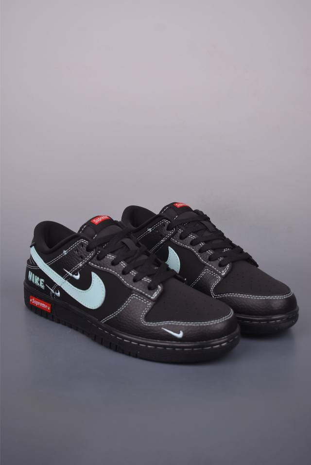Nike Sb Dunk Low Supreme联名 纯原大厂出品 极力推荐 原装头层材料 独家版型蒸餾加工 帶來的是更好的视觉和脚感体验 大厂纯原品质出货 清
