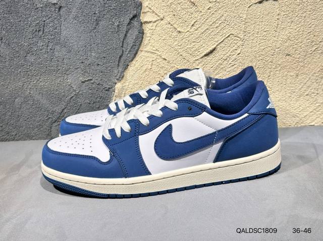 新品上市实拍 Air Jordan 1 Low 低帮 蓝柠檬 Aj1 乔丹1代 Aj1 乔1 低邦 蓝黄拼接 乔丹篮球鞋系列 鞋身采用蓝色皮革勾勒轮廓，明黄色注