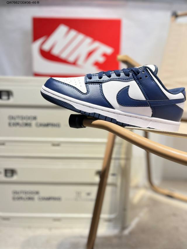 耐克Nike Dunk Low 板鞋Sb系列经典百搭休闲运动板鞋加厚鞋舌的填充，使舒适性大大提升，同时也更方便穿脱中底部分则加入了脚感柔软舒适Zoomair气垫