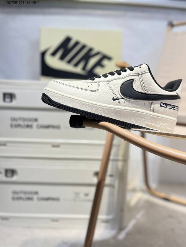 耐克 Nike Air Force 1 '07空军一号 百搭休闲运动板鞋。柔软、弹性十足的缓震性能和出色的中底设计，横跨复古与现代的外型结合Zd3328 Qq7