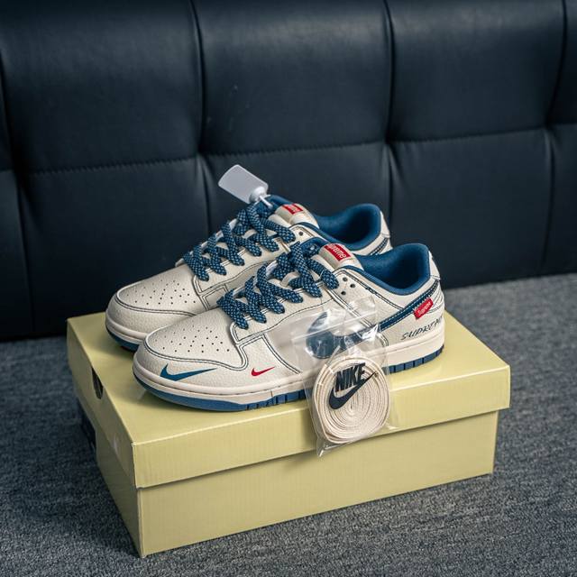 核心私 Nike Dunk 全套原楦原模倾力打造完美版型 独家原厂航空铝磨具打磨大底 鞋头坡度极致还原 无解鞋型 原盒原配 圈内天花板工艺 原厂冲刀 超高清洁度