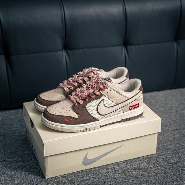 核心私 Nike Dunk 全套原楦原模倾力打造完美版型 独家原厂航空铝磨具打磨大底 鞋头坡度极致还原 无解鞋型 原盒原配 圈内天花板工艺 原厂冲刀 超高清洁度
