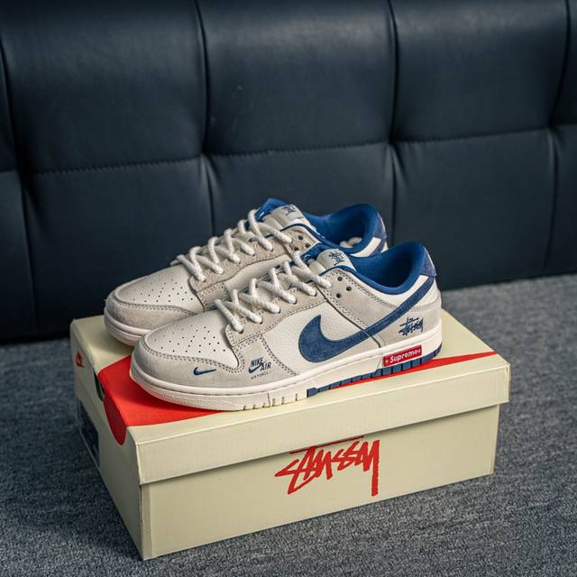 核心私 Nike Dunk 全套原楦原模倾力打造完美版型 独家原厂航空铝磨具打磨大底 鞋头坡度极致还原 无解鞋型 原盒原配 圈内天花板工艺 原厂冲刀 超高清洁度