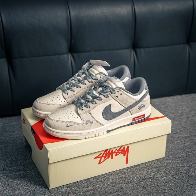 核心私 Nike Dunk 全套原楦原模倾力打造完美版型 独家原厂航空铝磨具打磨大底 鞋头坡度极致还原 无解鞋型 原盒原配 圈内天花板工艺 原厂冲刀 超高清洁度