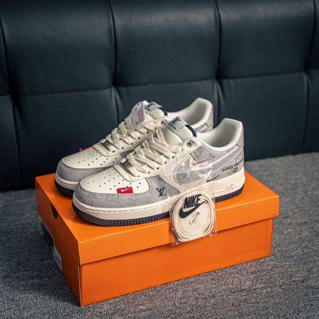 核心私 Air Force 1 原装级别 原楦头原纸板 打造纯正空军版型专注外贸渠道 全掌内置蜂窝气垫 原盒配件 原厂中底钢印、拉帮完美 货号：Yx5066 3