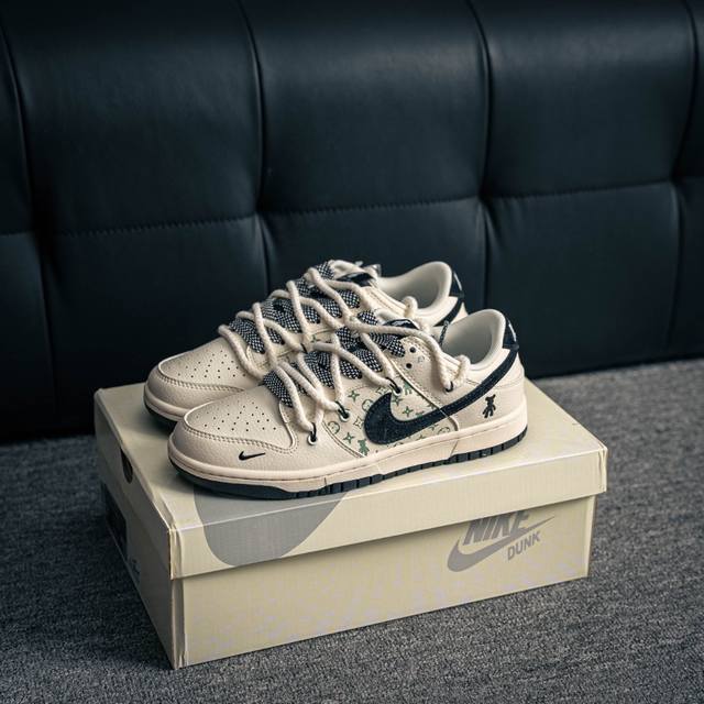 核心私 Nike Dunk 全套原楦原模倾力打造完美版型 独家原厂航空铝磨具打磨大底 鞋头坡度极致还原 无解鞋型 原盒原配 圈内天花板工艺 原厂冲刀 超高清洁度