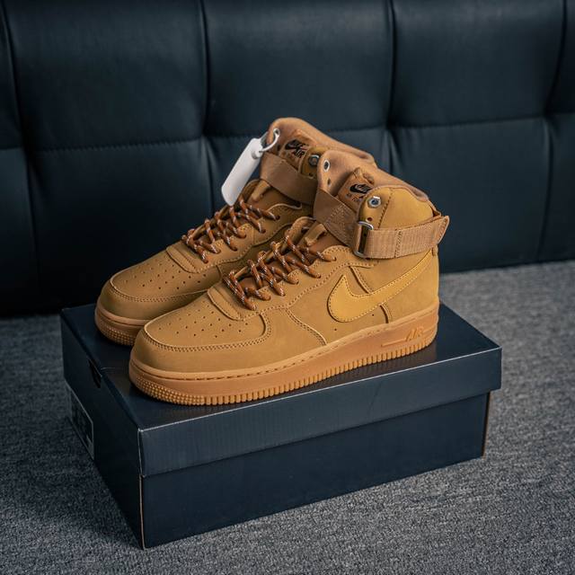 核心私 Air Force 1 原装级别 原楦头原纸板 打造纯正空军版型专注外贸渠道 全掌内置蜂窝气垫 原盒配件 原厂中底钢印、拉帮完美 货号：Cj9178 2
