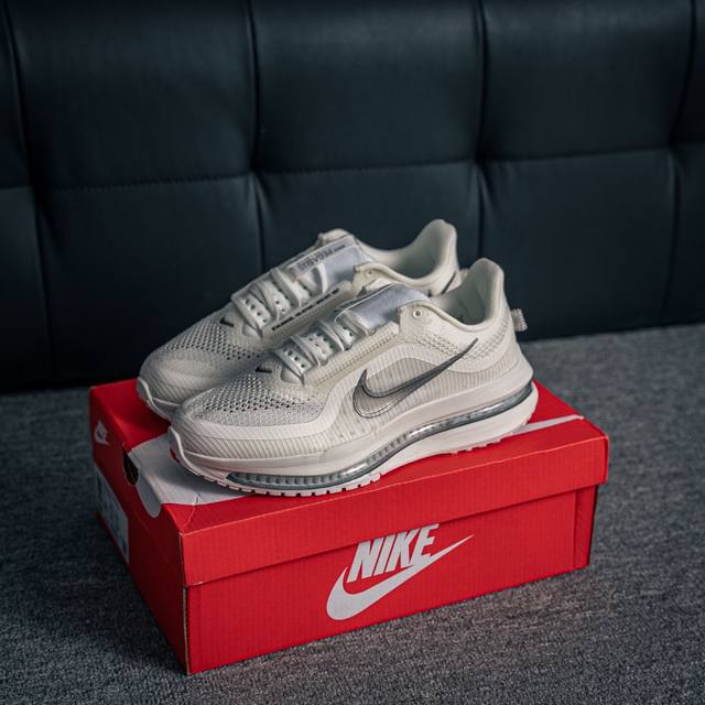 核心私 Nike Air Zoom Pegasus Premium 耐克网面全掌气垫缓震跑鞋 #全掌可见的Air Zoom首次在Pegasus系列中出现，模仿了