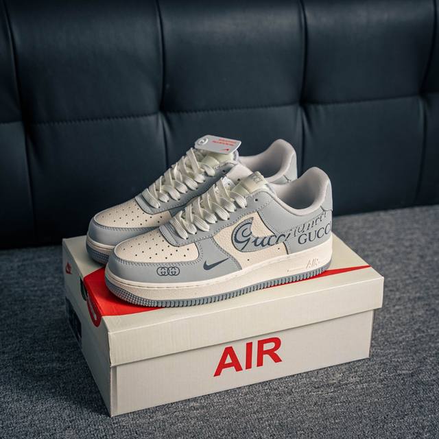 核心私 Air Force 1 原装级别 原楦头原纸板 打造纯正空军版型专注外贸渠道 全掌内置蜂窝气垫 原盒配件 原厂中底钢印、拉帮完美 货号：Df0188 0