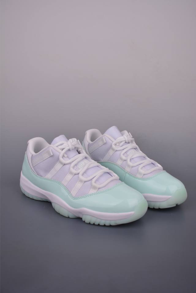 Air Jordan 11 Retro 纯原版本 Wmns Aj11 低帮复刻 薄荷蓝 原楦原纸板 最强11代版型 区分当前市场“伪纯原”！ 原厂皮料 质感细腻