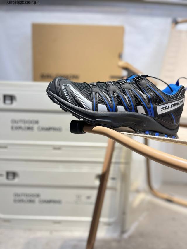 Salomon Xa Pro 3D Expanse萨洛蒙户外越野跑鞋 鞋面采用Sensifit贴合技术 全方位贴合包裹脚型 鞋跟部鞋底牵引设计 提供强大的抓地性