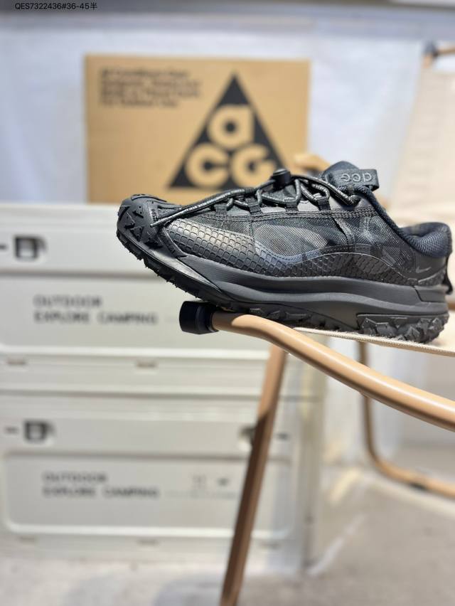 Nk Acg Mountain Fly 2 Se 复古潮流户外登山鞋防水慢跑鞋 全新来袭 该款沿袭前代高帮版型的设计传统 轻盈鞋面结合灵巧的脚踝包裹设计 为双足
