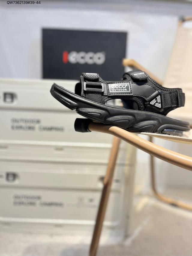Ecco爱步凉鞋轻便透气舒适耐穿 亲肤吸汗舒适内里 防滑防磨 持久干爽 简约粗绳系带 穿脱更加方便 柔韧防滑大底 鞋底立体凹槽 889988 Qw7362139